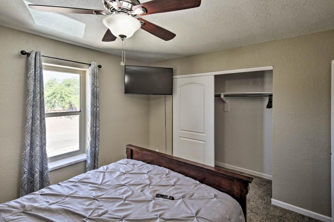 Lake Havasu Home With Pool And Mtn Views, Near Marina เลคฮาวาซูซิตี้ ภายนอก รูปภาพ